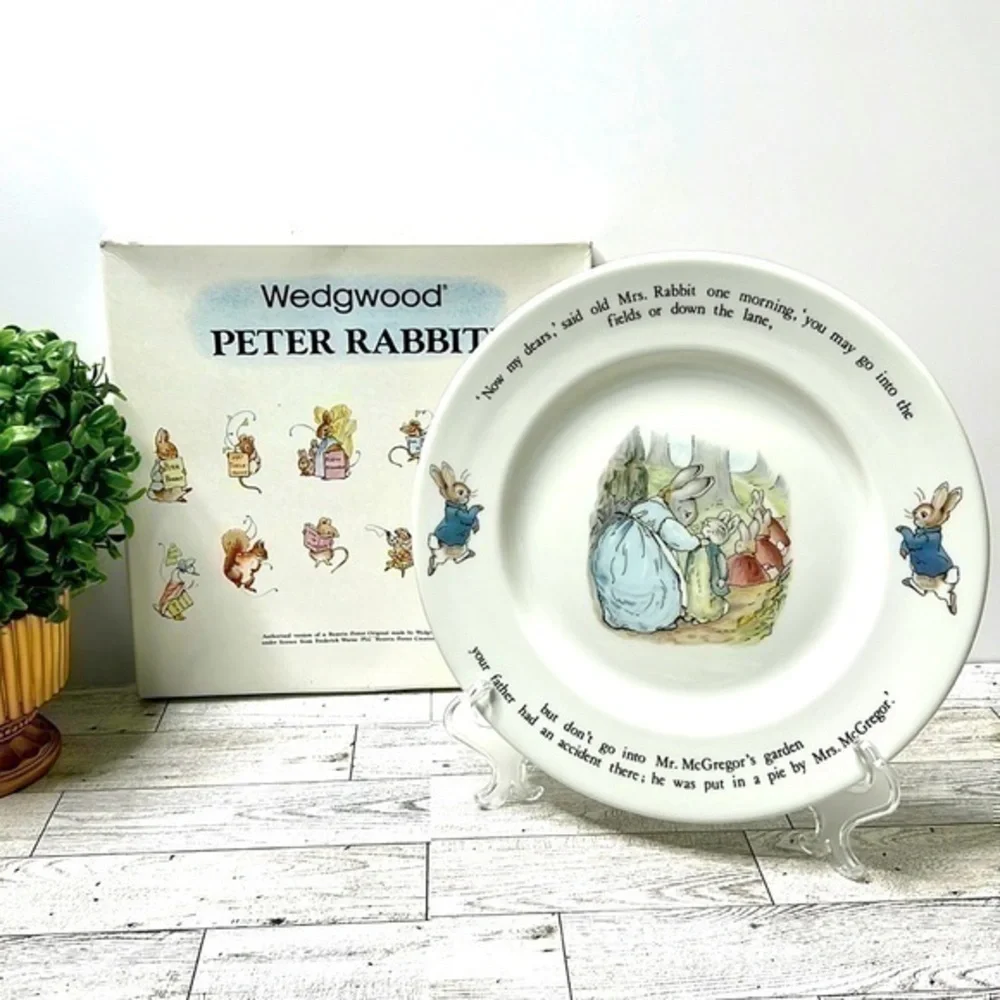 Wedgwood Beatrix Potter Peter Rabbit Cake Plate Number 72 in Original Box